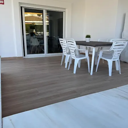 Donanabeach House *